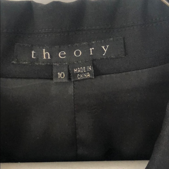Theory black blazer - Picture 2 of 3